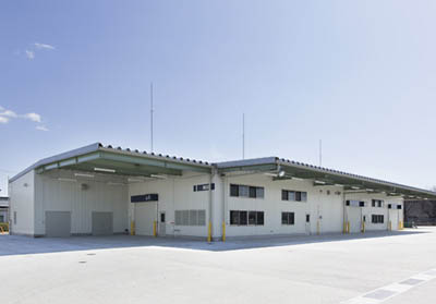 新設した調色工場棟