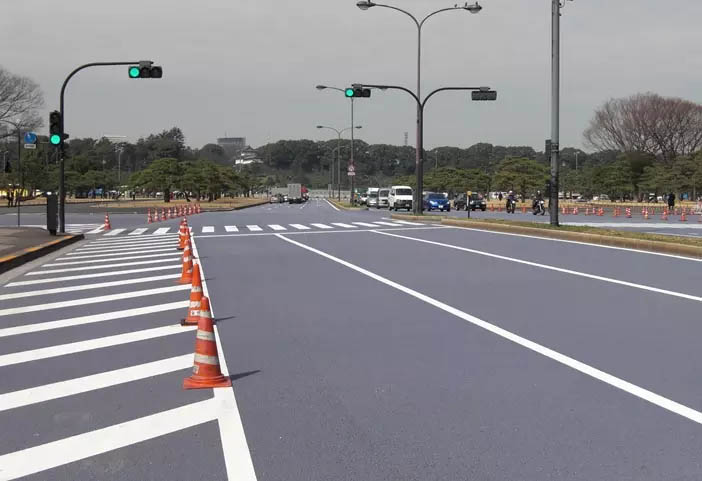 Roads in front of the Imperial Palace