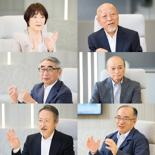 取締役会の議論風景