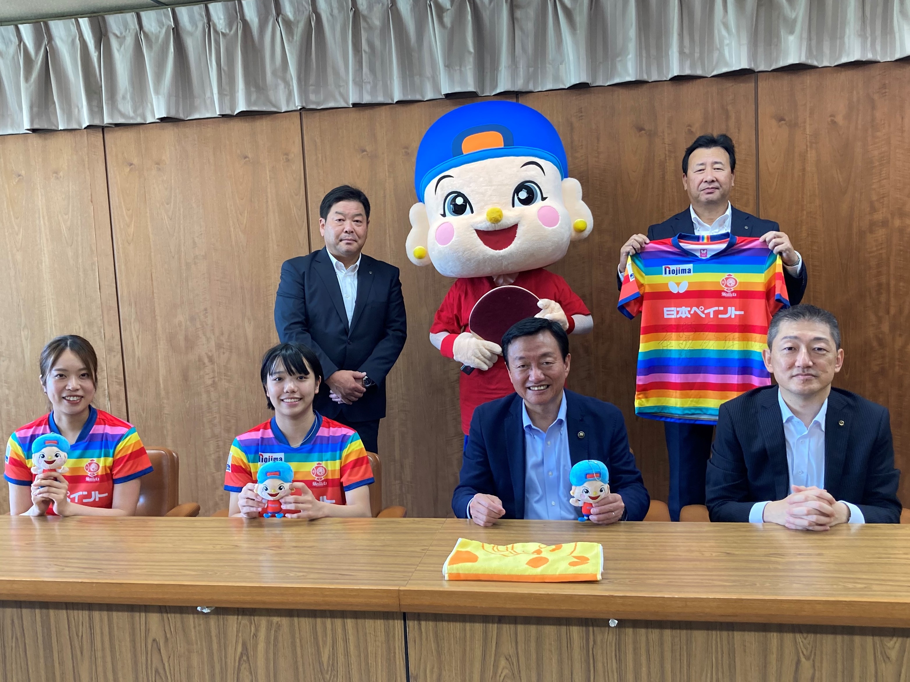 【日本ペイントマレッツ】マレッツが行く!高松市役所を表敬訪問!