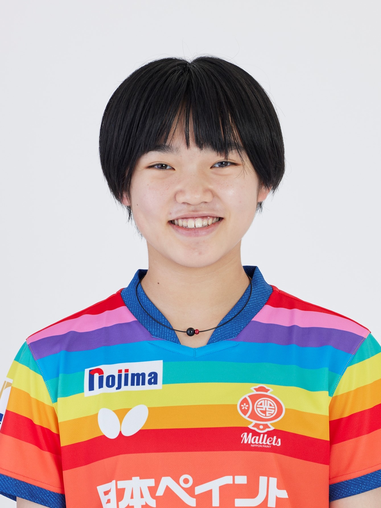 井上選手バストアップ写真