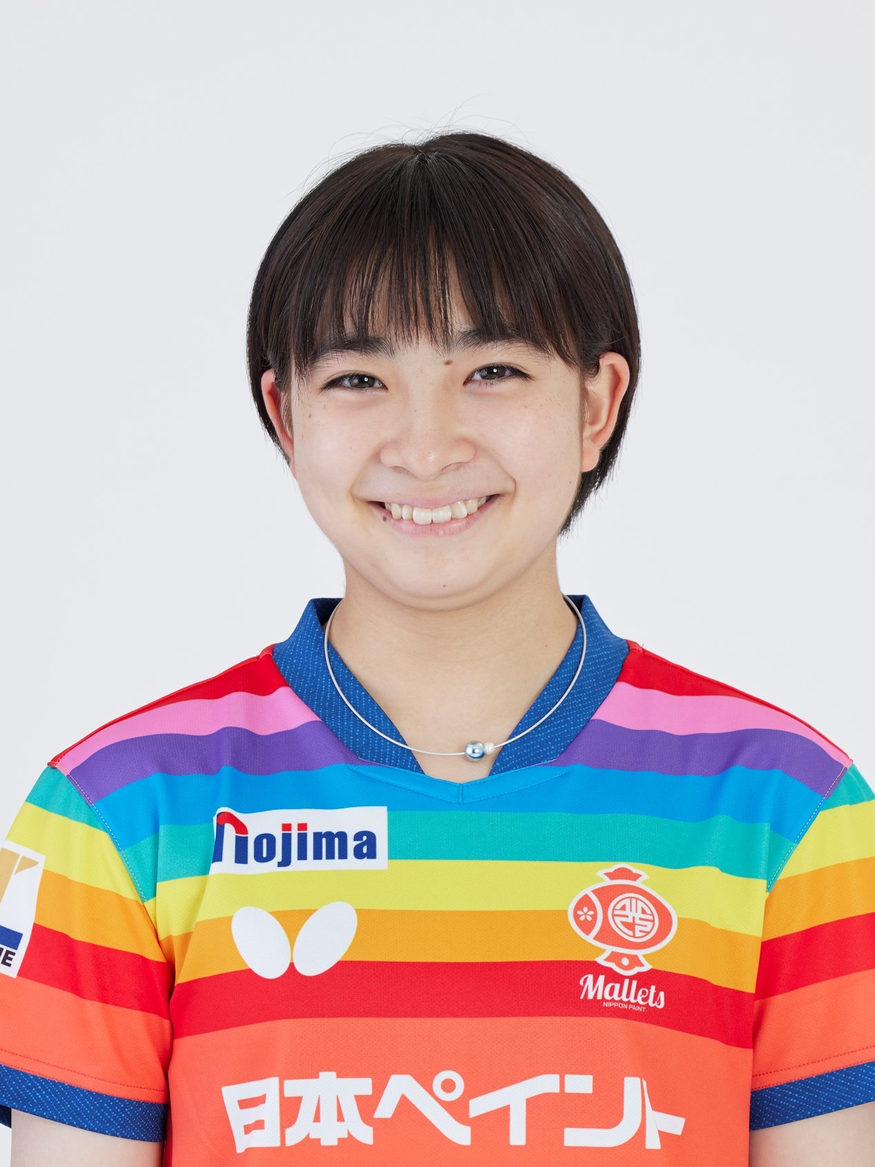 渡邉選手バストアップ写真