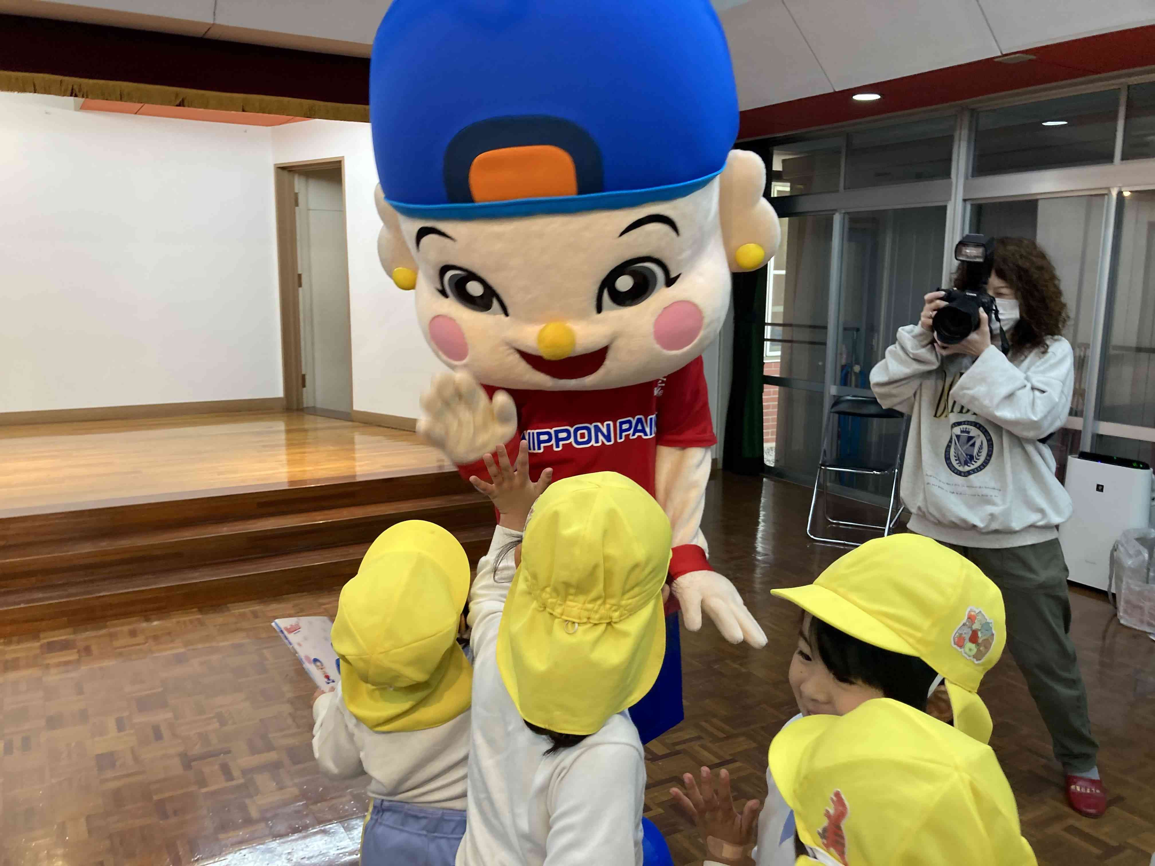 マレットちゃんとハイタッチ！
